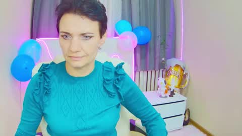 Snapshot of avasaturnian chatting on September 18, 12:15 pm avasaturnian online show from September 18, 12:15 pm