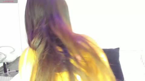 Avy  online show from March 3, 11:36 am