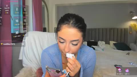 Jolie online show from October 19, 8:27 am