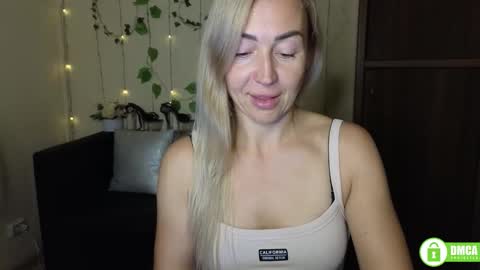 Jully online show from September 18, 5:33 pm