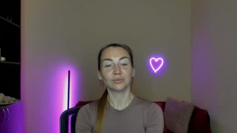 Jully online show from March 5, 4:46 pm