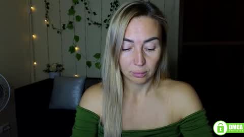 Jully online show from October 3, 5:29 pm