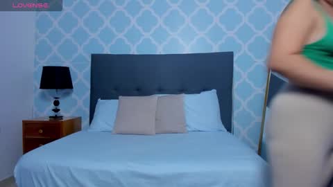 Alyda Jaramillo online show from February 17, 7:35 pm