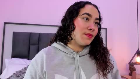 Ayla online show from October 18, 2:47 am