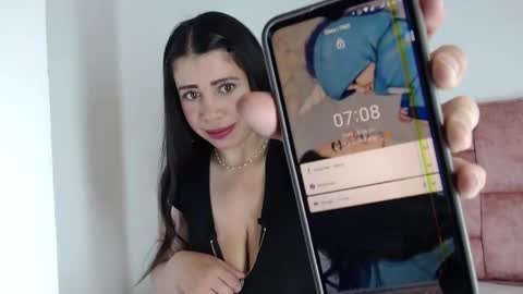 Snapshot of aylasophia_ chatting on December 8, 12:08 pm Ayla Sophia online show from December 8, 12:08 pm