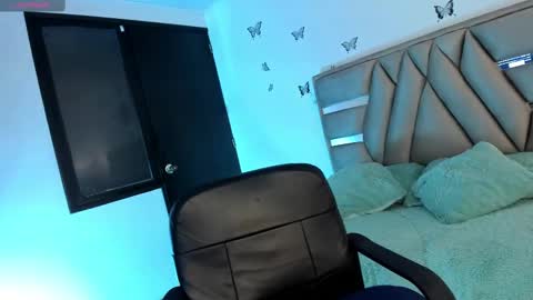 Aylin online show from March 7, 2:23 pm