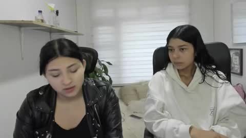 Snapshot of aysha_winxx chatting on October 7, 11:36 am aysha_winxx online show from October 7, 11:36 am