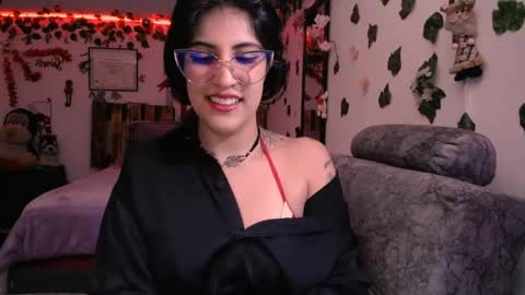Snapshot of azaaharziz chatting on December 17, 11:05 pm Azahar online show from December 17, 11:05 pm