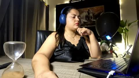 Goddess Azara online show from June 7, 5:42 pm