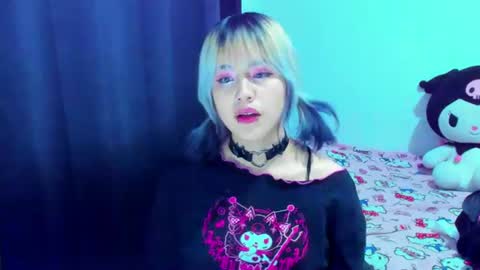 Azu Moure online show from August 9, 3:34 am
