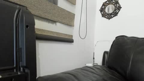 Snapshot of azulenna_05 chatting on September 17, 1:47 am lenna online show from September 17, 1:47 am