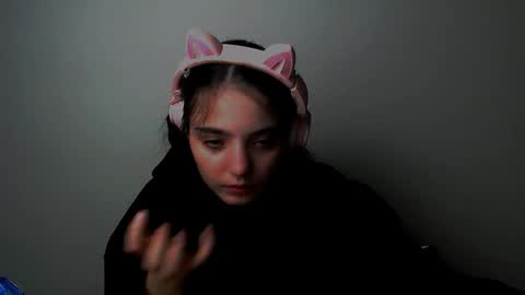 azumi_chan_ online show from October 2, 9:09 pm