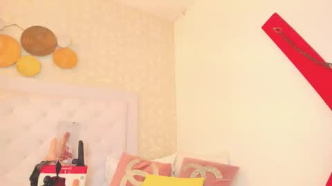 Anny online show from October 17, 7:50 pm