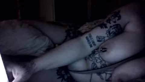 baaadforyouuu online show from April 8, 6:48 am