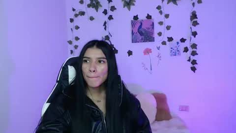 Snapshot of babenik_666 chatting on October 30, 8:49 am babenik_666 online show from October 30, 8:49 am