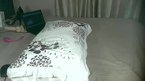 babirye990225 online show from February 28, 8:14 am