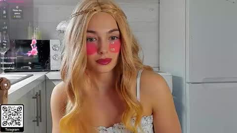 Elizabeth online show from January 14, 1:27 pm