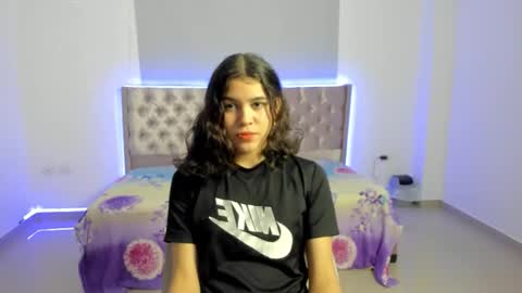 baby_glow01 online show from October 9, 1:59 pm