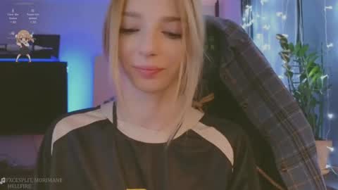 baby gopn1k online show from December 30, 5:04 am