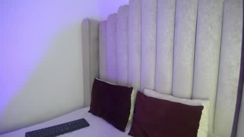 BABY HONEY online show from January 27, 1:26 am