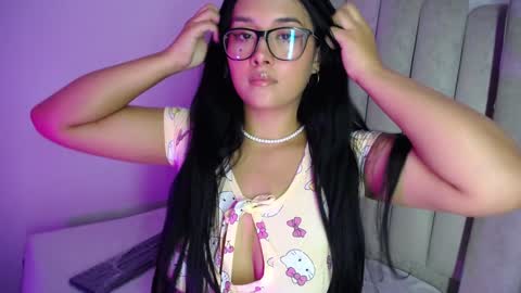 BABY HONEY online show from January 18, 2:58 am