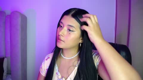 BABY HONEY online show from February 8, 2:36 am