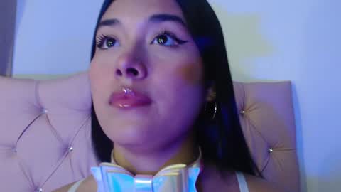 BABY HONEY online show from December 9, 1:40 am