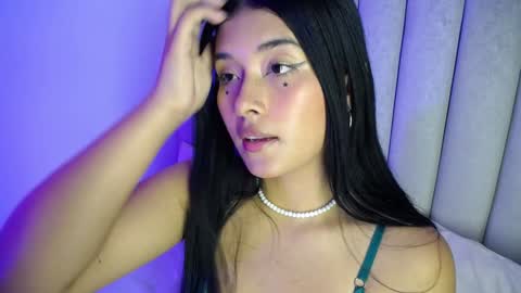 BABY HONEY online show from February 6, 2:22 am