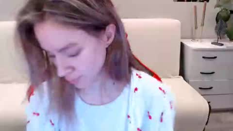 baby_kitte online show from January 15, 4:36 am