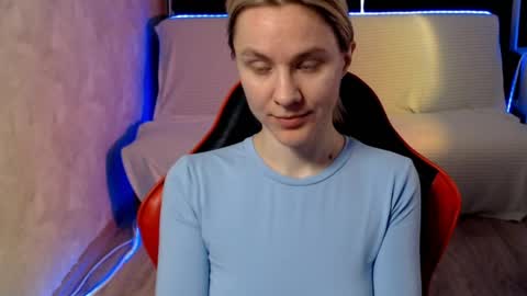 baby_kitte online show from April 14, 3:28 am