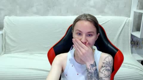 baby_kitte online show from September 17, 3:59 am