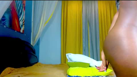 Snapshot of baby_petite1 chatting on September 23, 2:21 am Baby Petite online show from September 23, 2:21 am