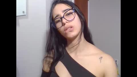 babybooty0 online show from March 10, 1:53 am