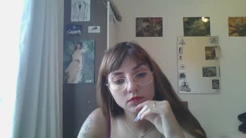Snapshot of babydemon6 chatting on January 15, 6:40 pm babydemon6 online show from January 15, 6:40 pm