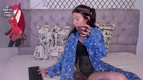 Snapshot of babylissie chatting on January 12, 12:55 pm babylissie online show from January 12, 12:55 pm