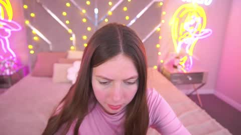 Lady Vi online show from May 11, 12:40 pm