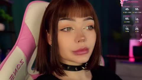 Snapshot of babyroxynill chatting on October 18, 6:27 am Nika online show from October 18, 6:27 am