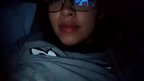 Snapshot of babyymango_ chatting on December 31, 10:26 am Gisselle online show from December 31, 10:26 am