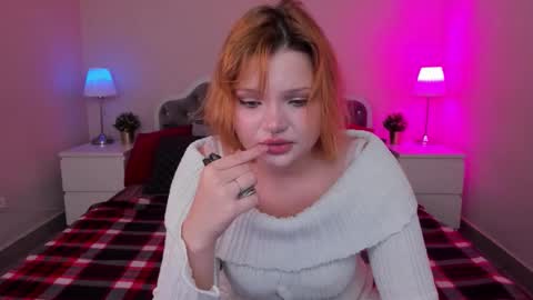 babyyulli online show from October 2, 8:19 am