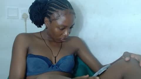 baddiebitchx online show from June 11, 12:32 am