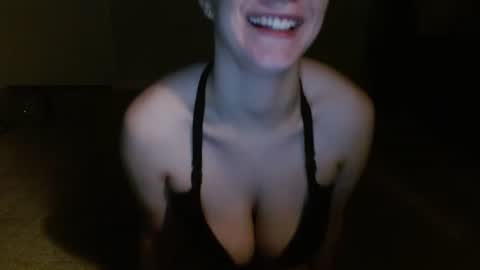 baeblondie online show from December 5, 11:00 am