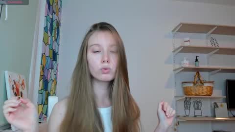 Kira online show from October 5, 3:50 pm