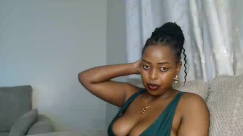bambi_e online show from July 7, 8:22 pm