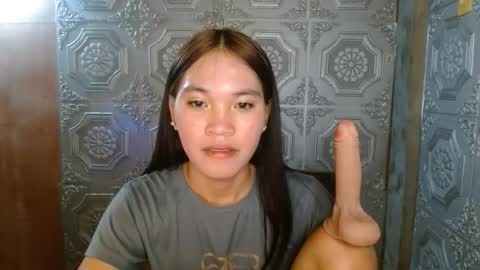 Snapshot of baninay810654 chatting on October 12, 2:36 am baninay810654 online show from October 12, 2:36 am