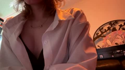 charliejones online show from November 24, 1:13 pm