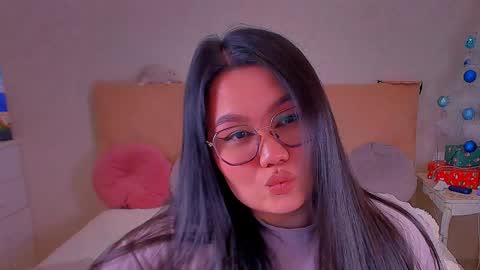 Barbie Kim online show from December 28, 10:02 pm