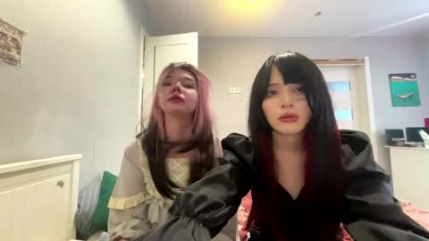 Riya and Rin online show from February 18, 10:36 am