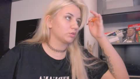 Snapshot of barbarasiren chatting on October 29, 6:43 pm barbarasiren online show from October 29, 6:43 pm