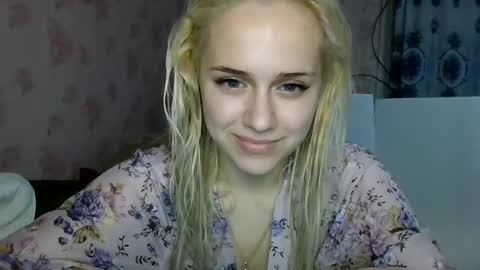 barbie___girl online show from November 26, 6:42 pm