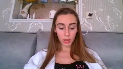 Snapshot of barbie_giirls_ chatting on February 26, 11:00 am Kate online show from February 26, 11:00 am